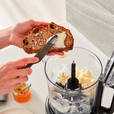 KitchenAid 9 Cup Food Processor - KFP0921 - Contour Silver 6 KitchenAid 9 Cup Food Processor - KFP0921 - Contour Silver - Image 4