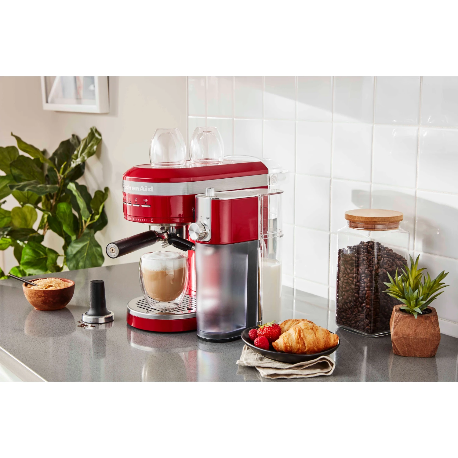 KitchenAid Metal Automatic Milk Frother Attachment In Empire Red For KES6503 Espresso Machine 6 KitchenAid Metal Automatic Milk Frother Attachment In Empire Red For KES6503 Espresso Machine - Image 4