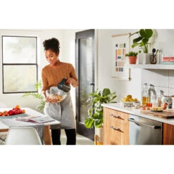 KitchenAid - Cordless 7 Speed Hand Mixer - Black Matte -Kitchenaid khmb732bm 2